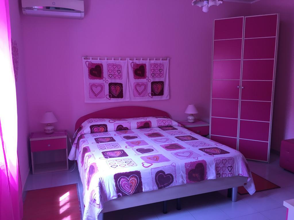 I Colori Dell'Arcobaleno Bed and Breakfast Santo Stefano di Camastra Exteriör bild