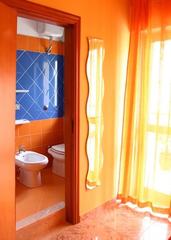 I Colori Dell'Arcobaleno Bed and Breakfast Santo Stefano di Camastra Exteriör bild